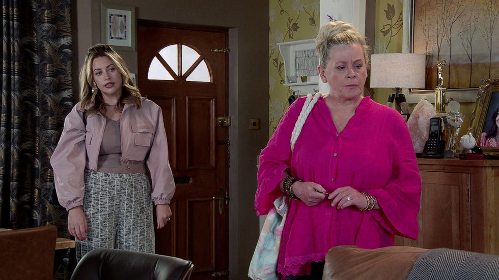 bernie winter, lou michaelis, coronation street