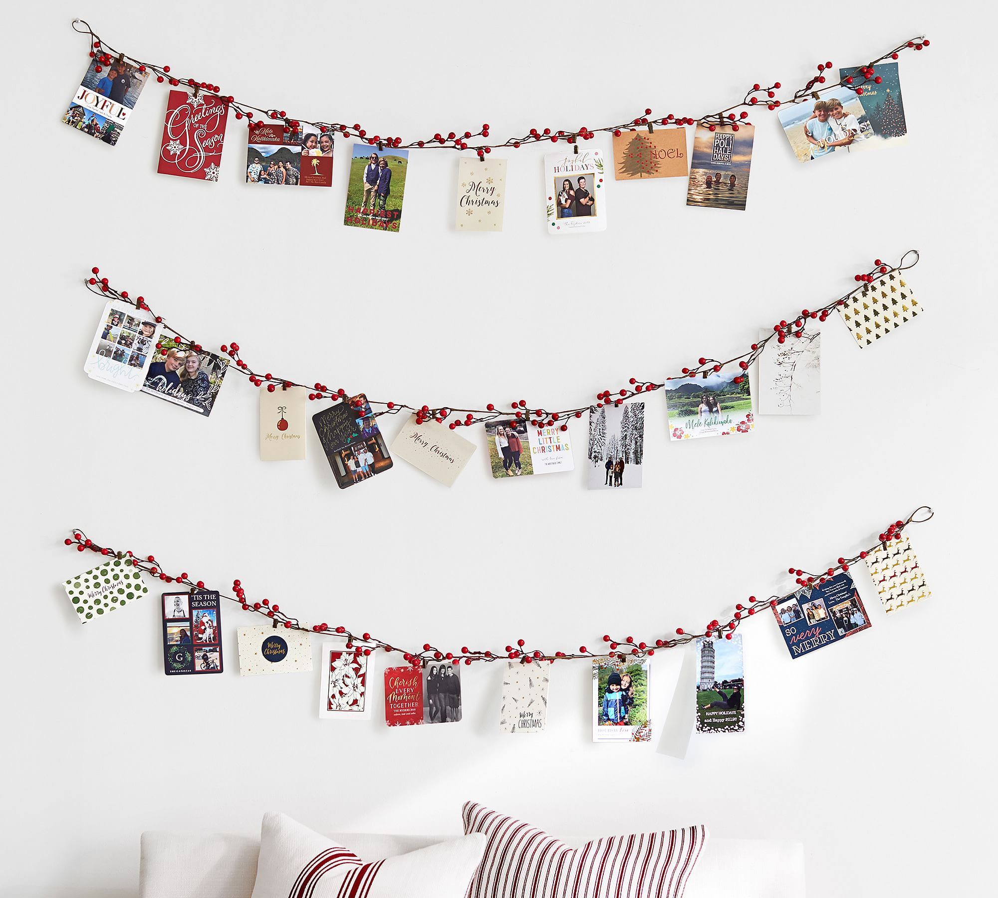 20 Best Christmas Card Holders and DIY Holiday Card Display Ideas