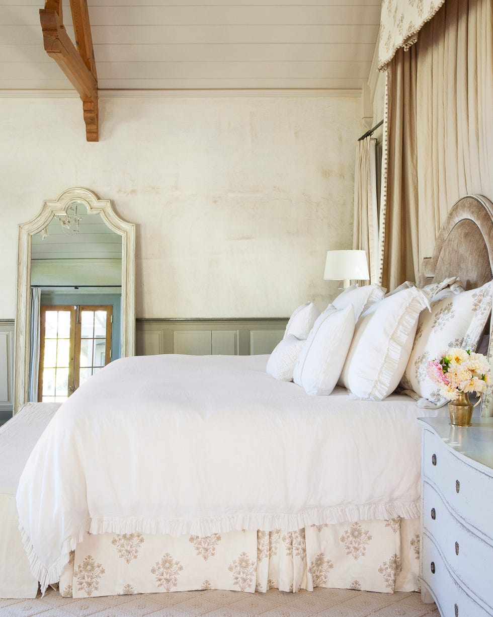 lauren and chris tomlin’s tennessee home main bedroom