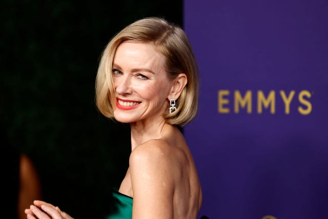naomi watts scandi bob hairstyle hair trends