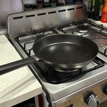 the vermicular cast iron skillet