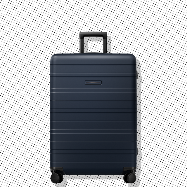 Holiday Travel Luggage Trackers: Don't Lose the Holidays