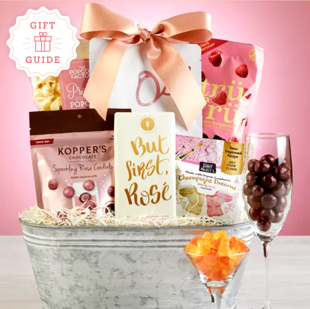 25 Best Christmas Gift Baskets of 2022