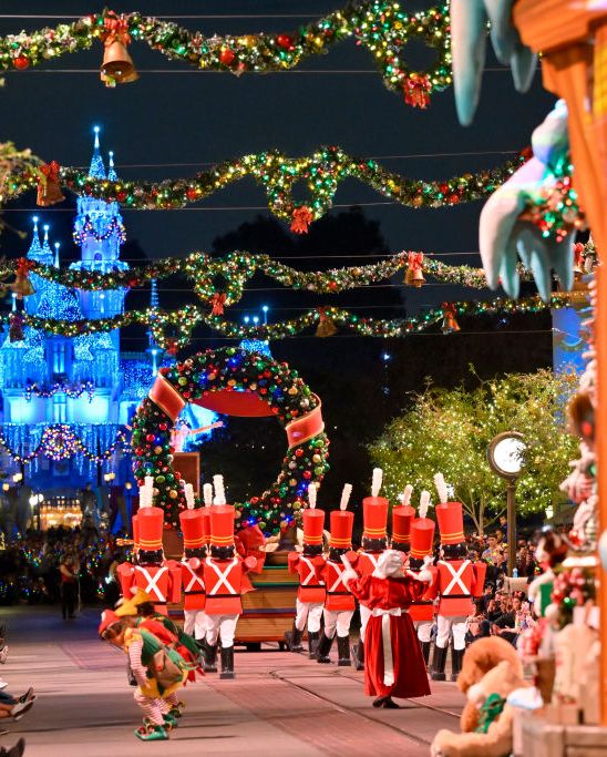 15 Best Christmas Parades in the US 2023