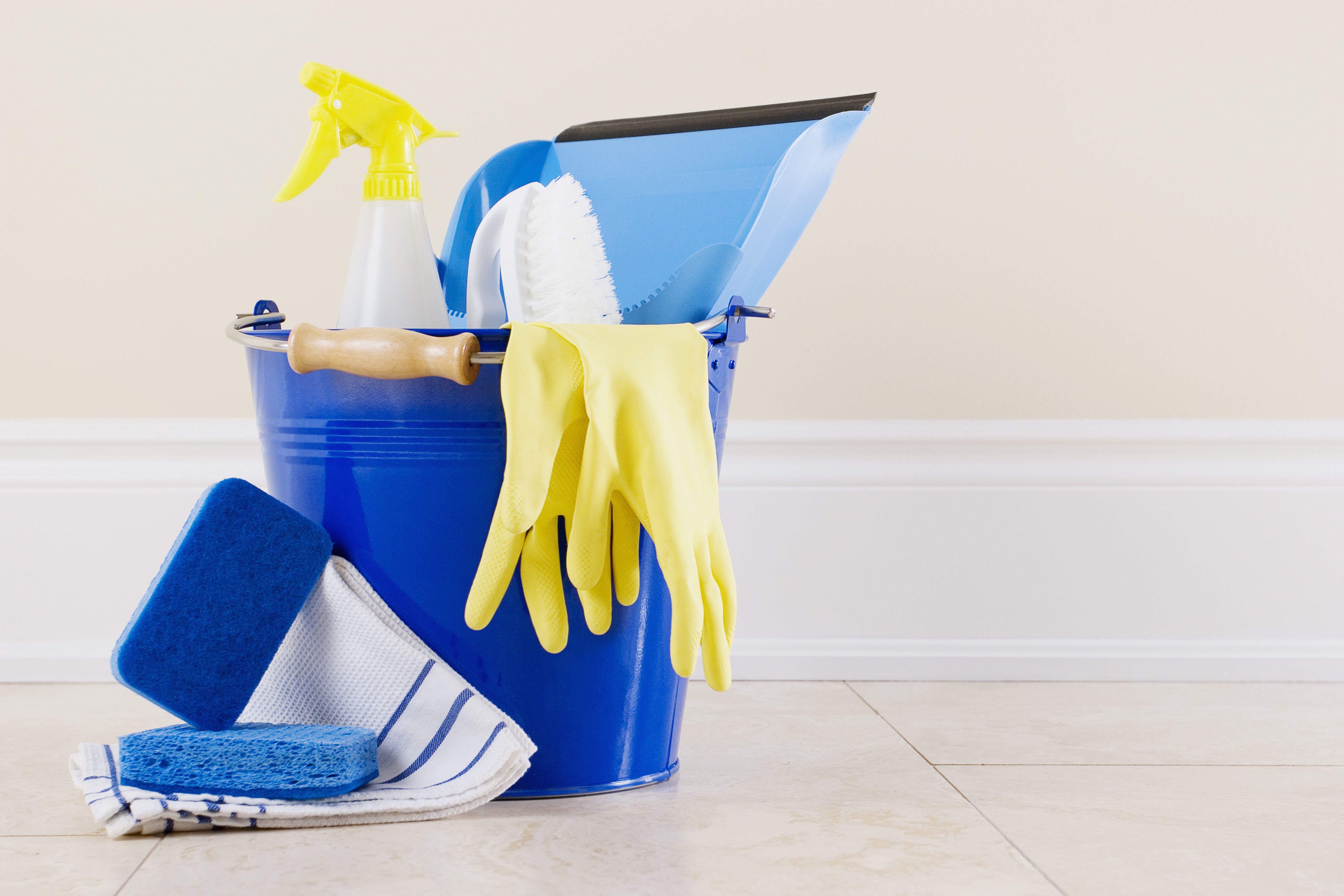 5 Best Cleaning Supplies - The Only Supplies You Need to Clean