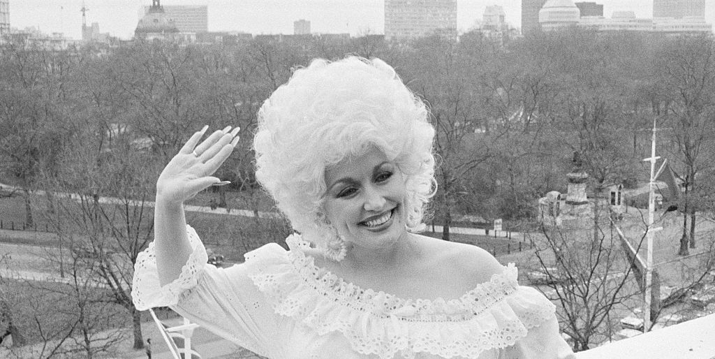 15 Best Dolly Parton Quotes on Life and Love