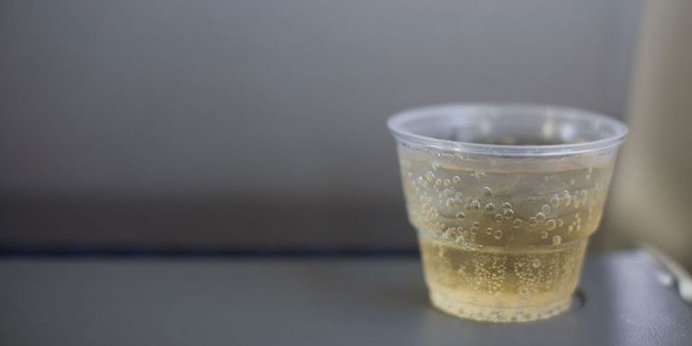 Why ginger ale is the best fizzy drink to order on a plane
