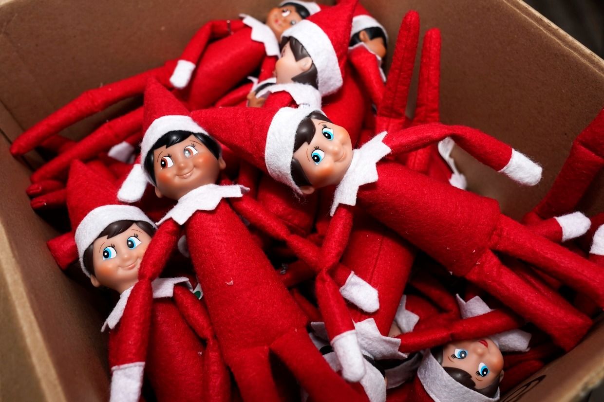 100 Best Elf on the Shelf Names for Santa's Little Helper