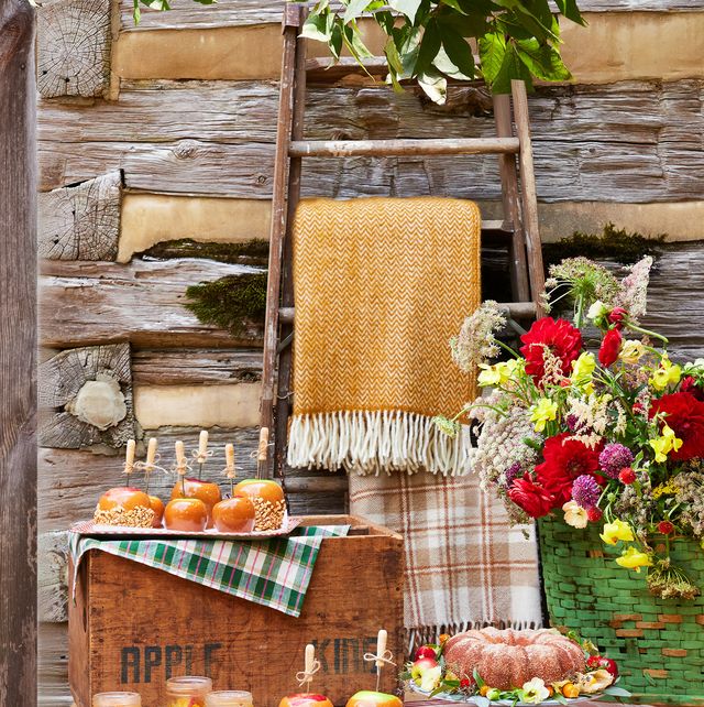 37 Festive Fall Wedding Ideas - Rustic Decor for a Fall Wedding