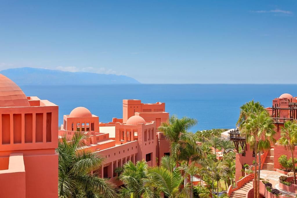 planning-a-family-trip-to-the-canaries-these-are-the-tenerife-hotels