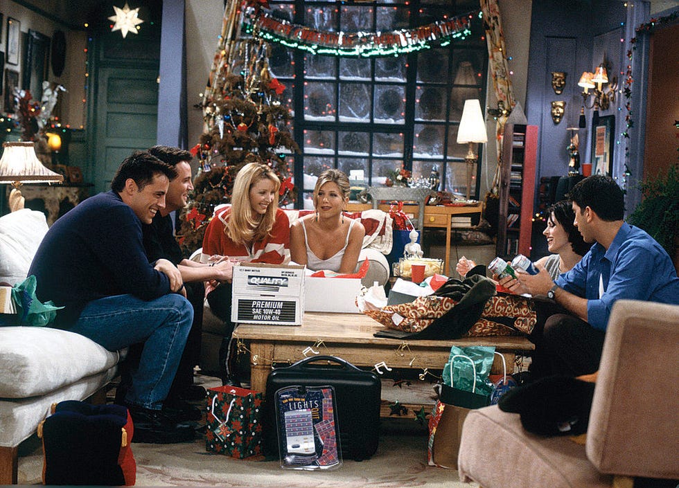 best 'friends' christmas episodes   season 2, episode 9 “the one with phoebe’s dad”