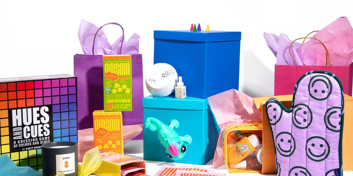 hues and cues game, omsom, sabai candle, chameleon toy, pura air freshener, bum bum set, baggu oven it