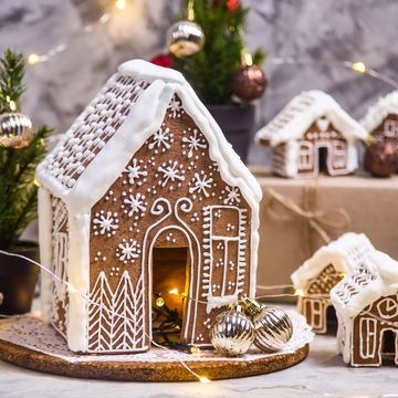 best gingerbread house kits