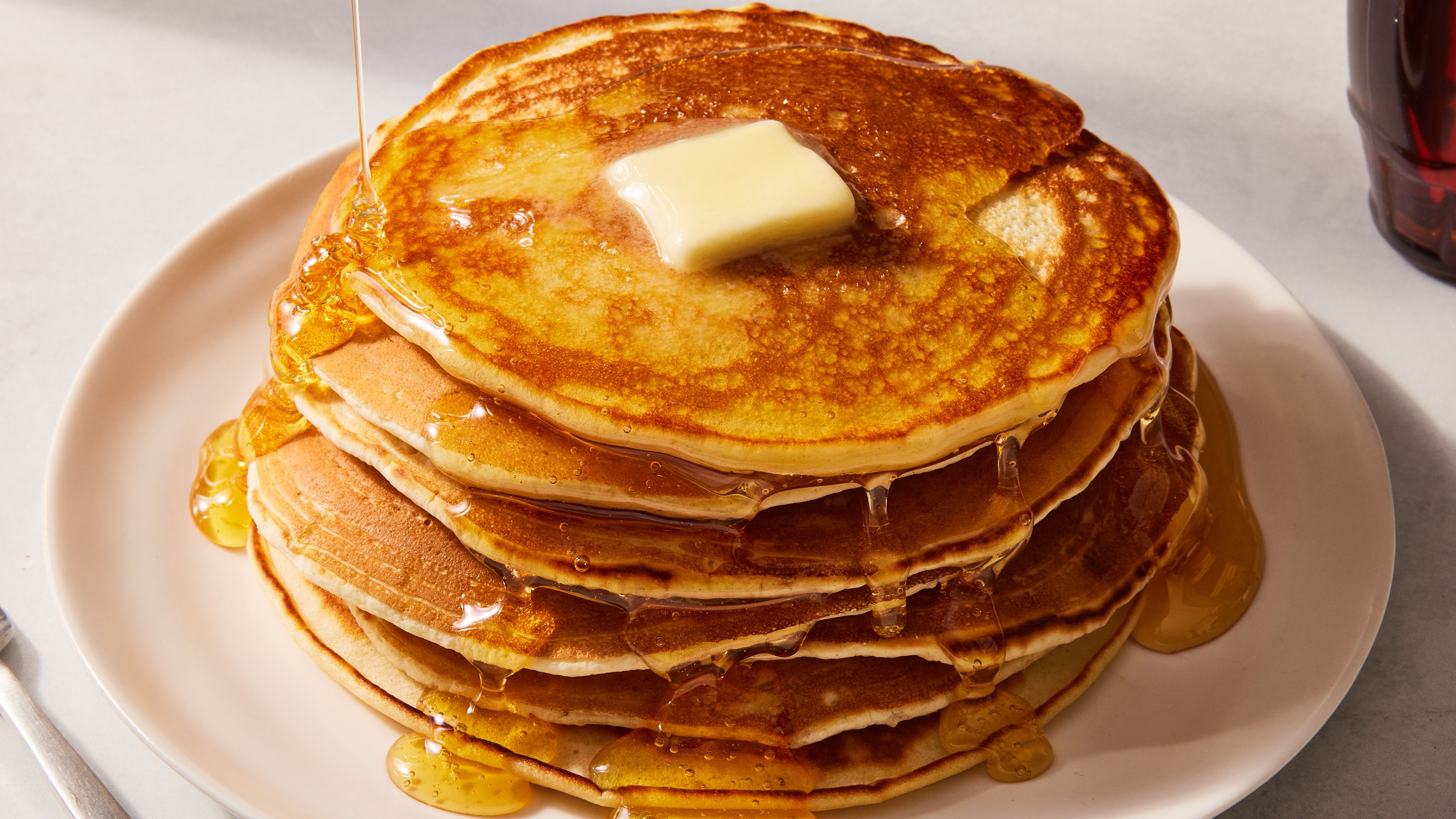 What's the perfect griddle temperature for making pancakes?