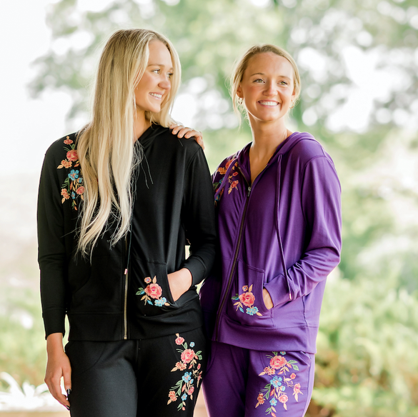 alex and paige drummond in pioneer woman hoodies