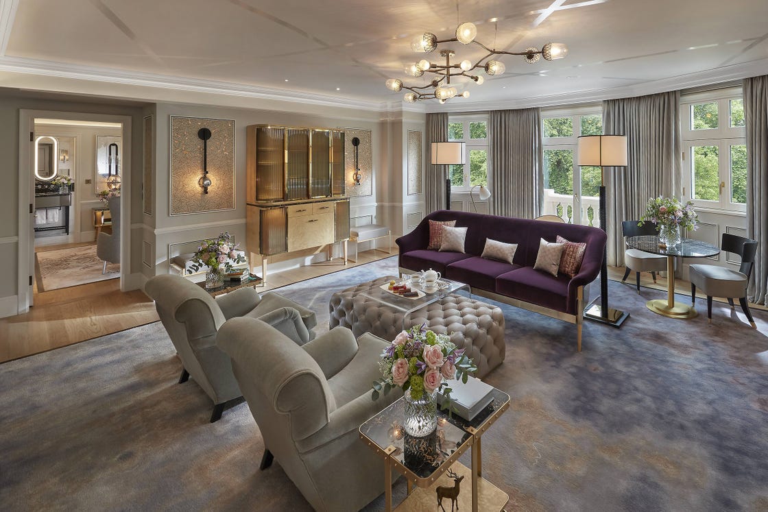 The most amazing hotel suites in London for a luxurious stay