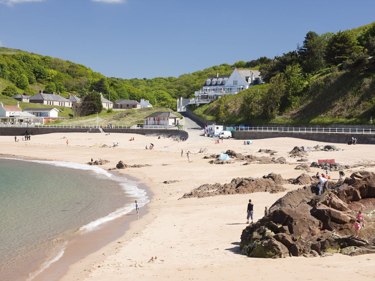 5 Best Towns and Resorts on Jersey, UK - Where Should I Stay in