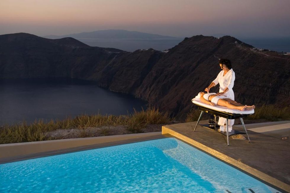 Best Hotels In Santorini 10 1641305012 ?crop=0.99755859375xw 1xh;center,top&resize=980 *