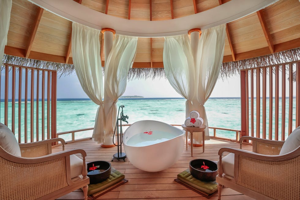 best hotels in the maldives