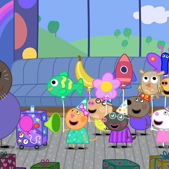 peppa pig and an adult hold balloons and look at a group of kids who are also holding balloons in a scene from peppa's cinema party