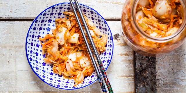 7 Best Kimchi Brands in 2021 - Tangy & Spicy Korean Kimchi We Love