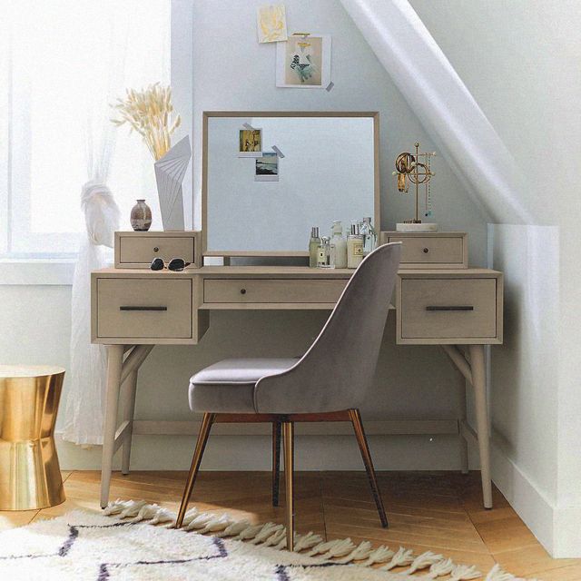 12 Best Floating Desks for 2023: Work From Home in Style