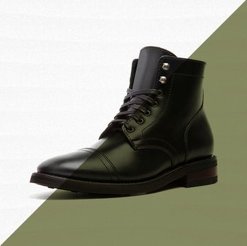 thursday boot company men’s captain cap toe leather boots, black, 6