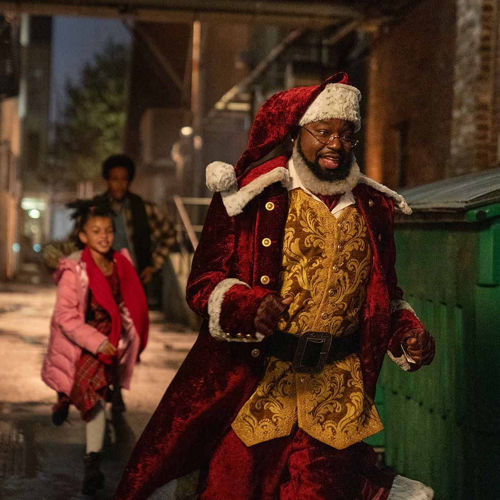 l r madison skye validum as charlotte, ludacris as eddie, and lil rel howery as nick in dashing through the snow, exclusively on disney photo by steve dietl 2023 disney enterprises, inc all rights reserved