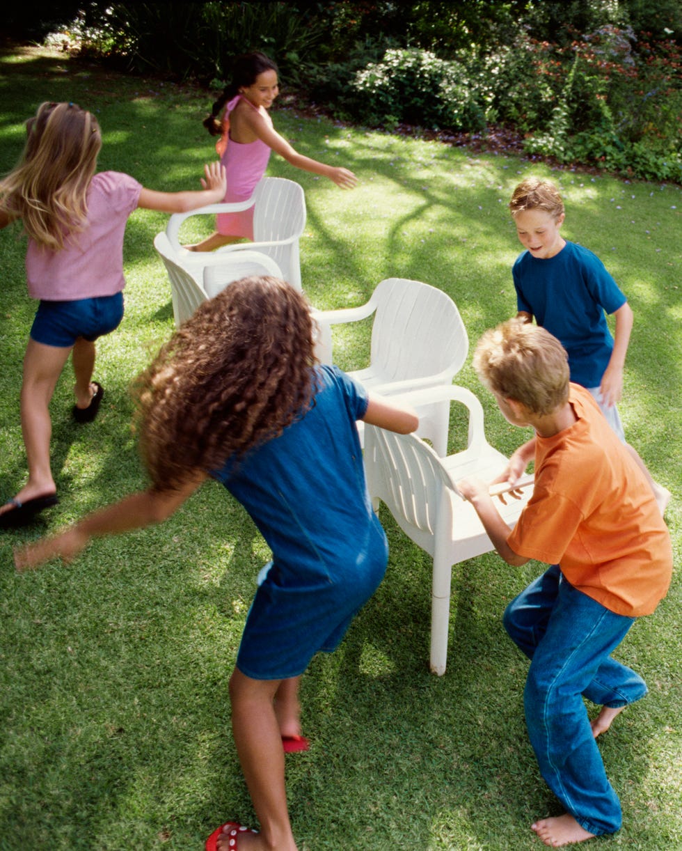 23 Best Party Games for Adults and Kids