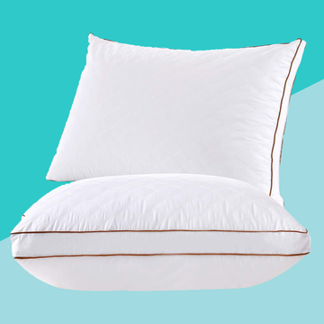 Pillow, Bedding, Furniture, Turquoise, Product, Cushion, Linens, Mattress pad, Textile, Comfort, 