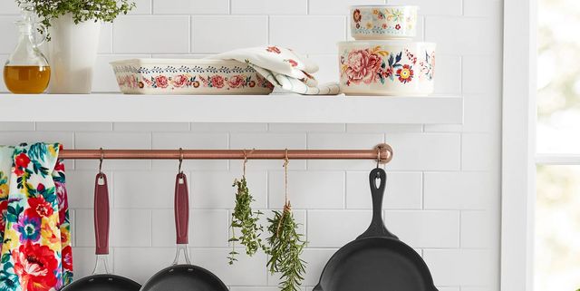 15 Best  Pioneer Woman Products for the Home and Kitchen
