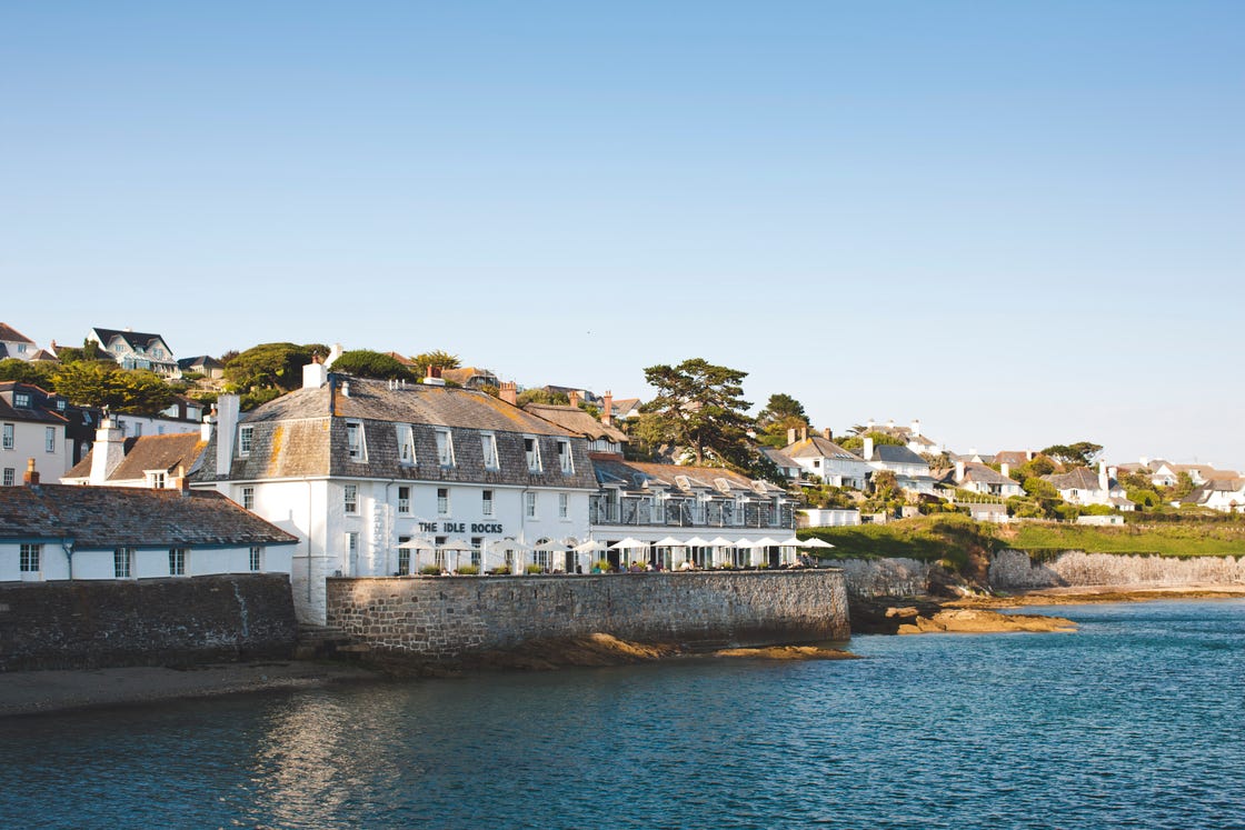 best places to stay in cornwall   luxury hotels in cornwall