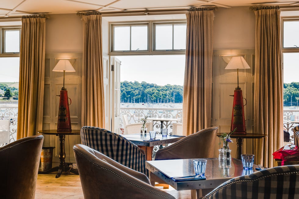 best places to stay in cornwall luxury hotels in cornwall