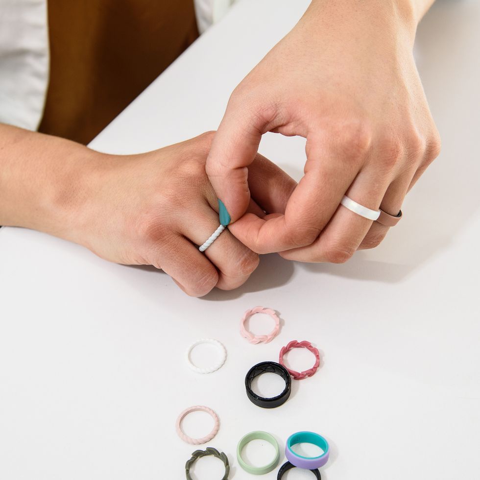 new favorites – Enso Silicone Rings