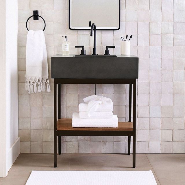 15 Exquisite Bathrooms That Make Use of Open Storage