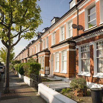 a long row of victorian houses in the london borough of wandsworth
