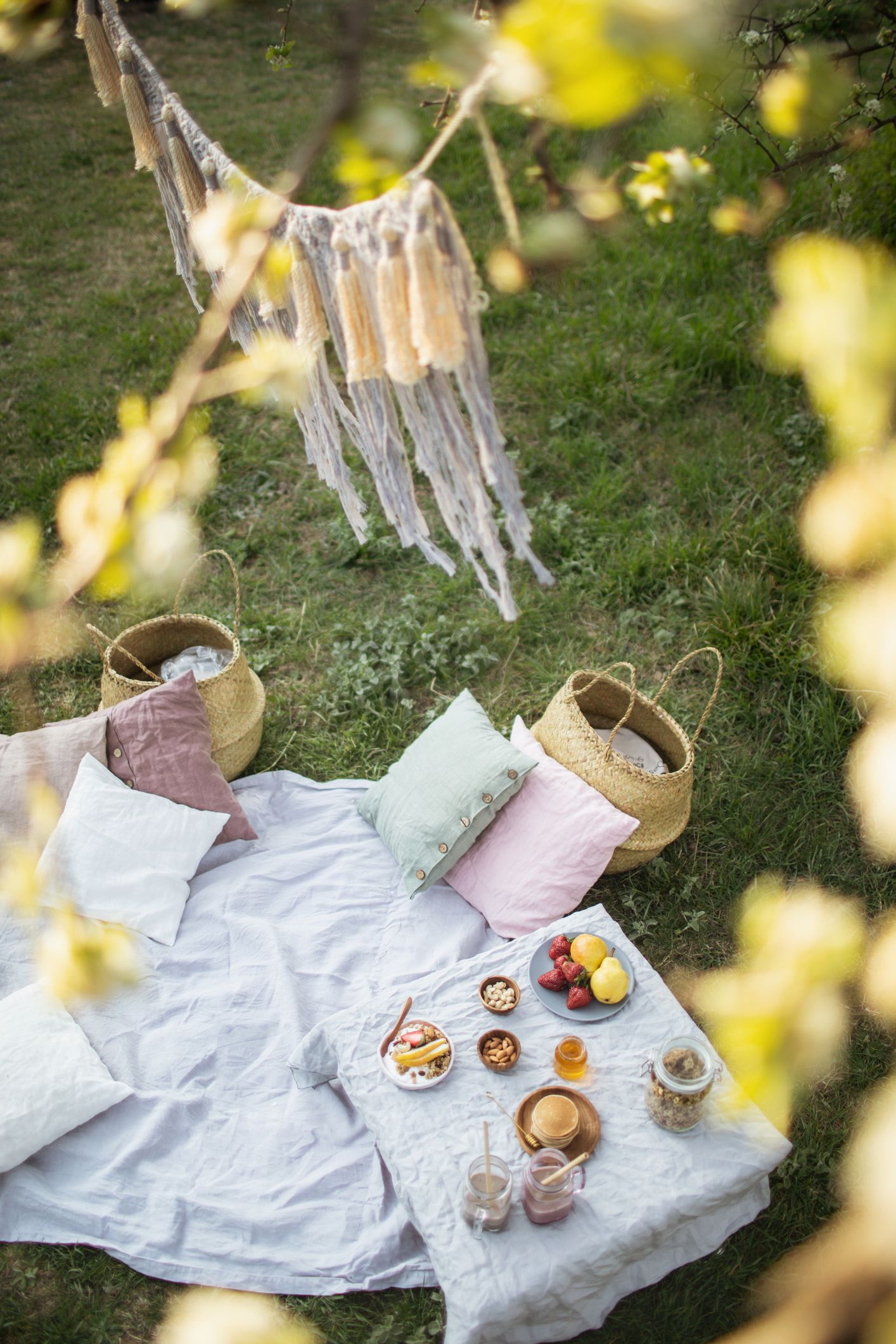 11 Romantic and Creative Summer Date Ideas