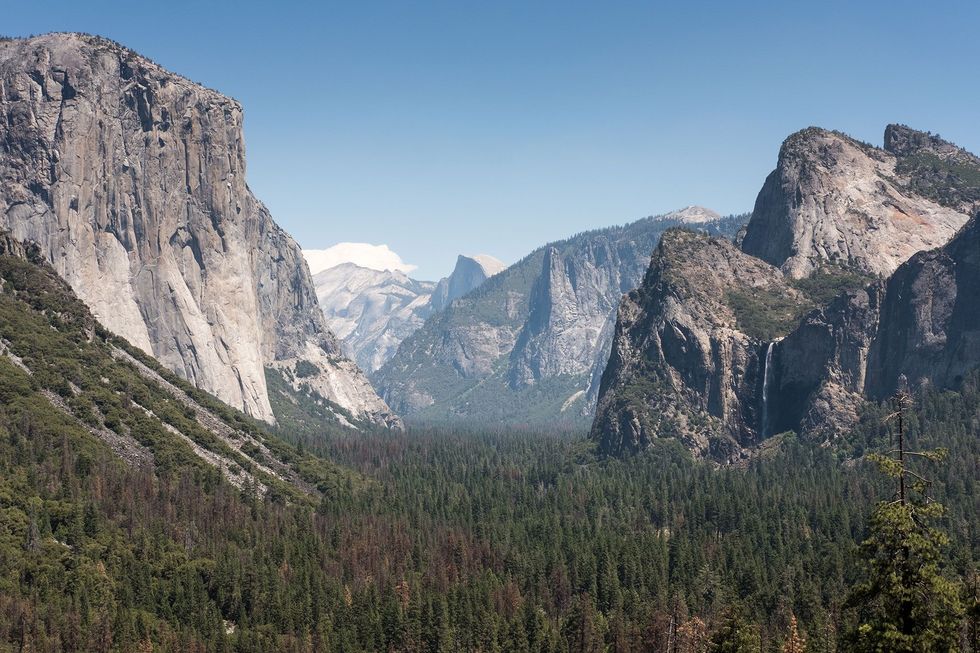 Prachtige uitzichten zoals deze op de waterval van Bridal Veil maken het Yosemite National Park tot een van de populairste bestemmingen van de VS