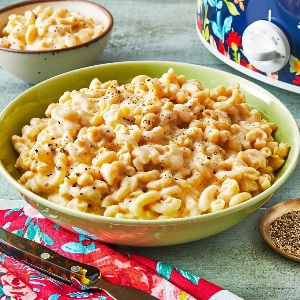 best thanksgiving sides crock pot mac and cheese