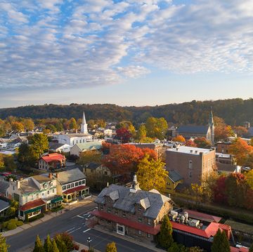 Best Small Towns - Cute Towns to Visit and Live In
