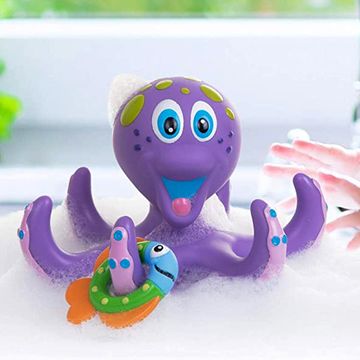 octopus ring toss bath toy with toddler