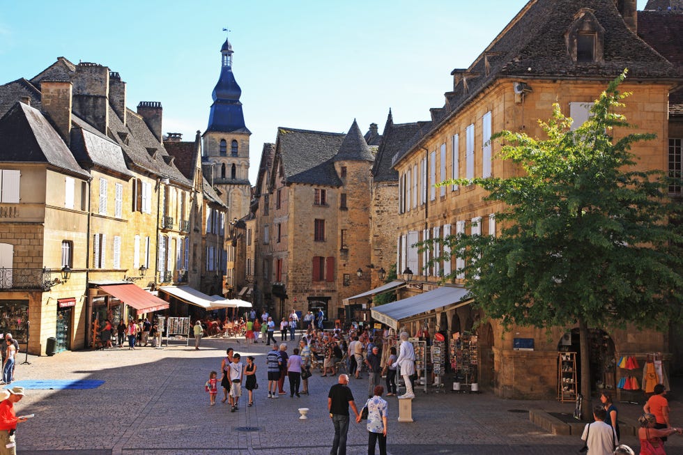 france, dordogne, sarlat la caneda, medieval town