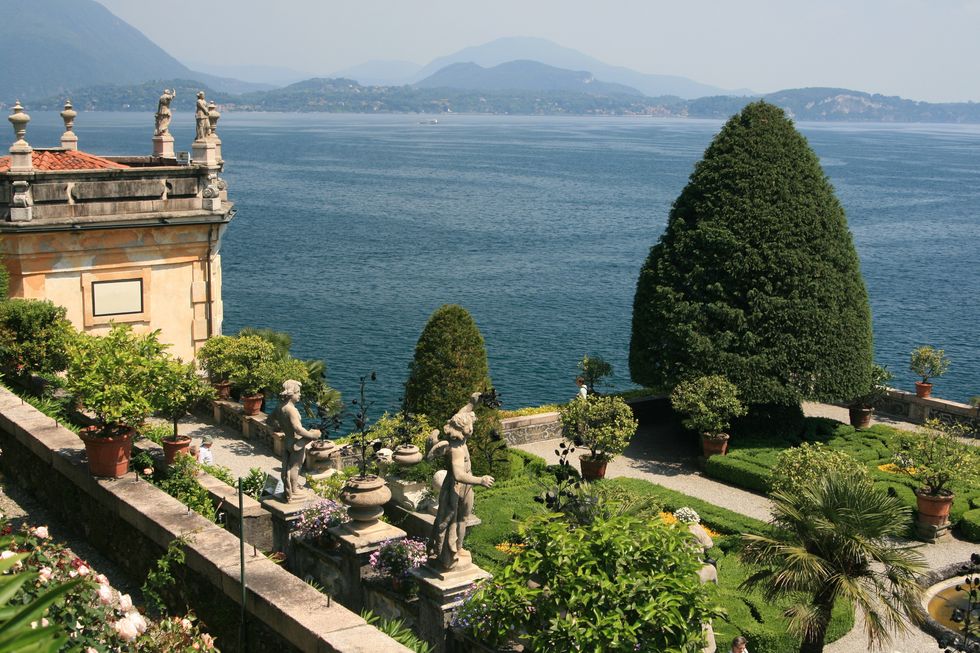 italian garden of palazzo borromeo, isola bella, lake maggiore, italy, europe