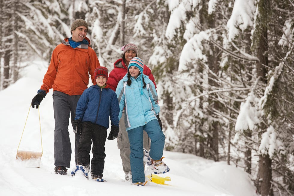 36 Best Winter Activities for Families and Kids 2021 - Things to Do In  Winter