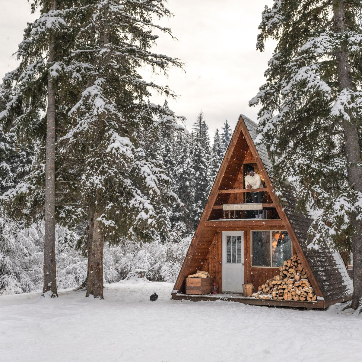 The Christmas Lodge (Snowy Pine Ridge)