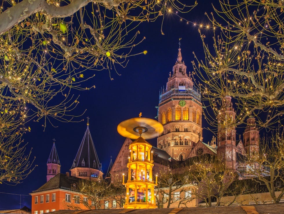 the cathedral of mainz framed by christmas lights