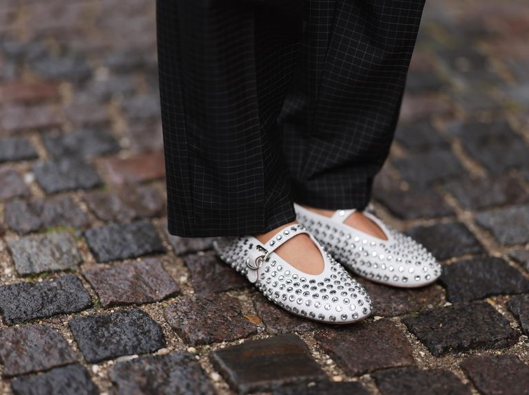 Best Winter Shoes 2023: The Flat Shoes To Wear This Winter