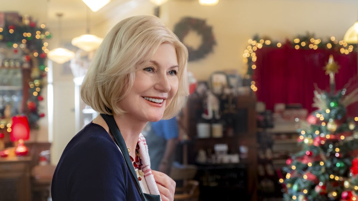 preview for Celebrities Who Starred in Hallmark Movies