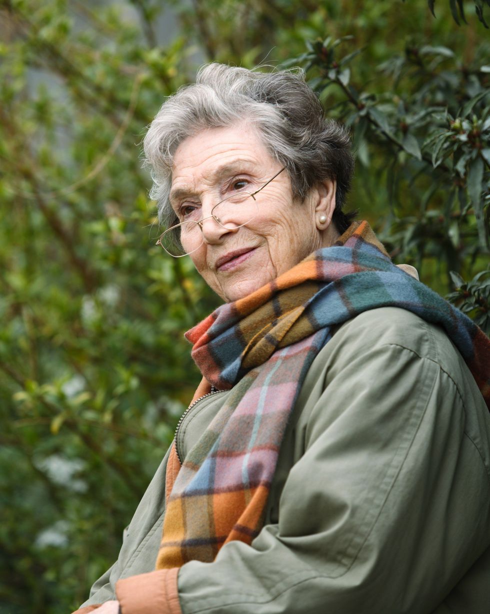 2e064re ecological plantswoman and gardening expert beth chatto who won 10 gold medals at chelsea flower show, in her garden prior to her death in 2018