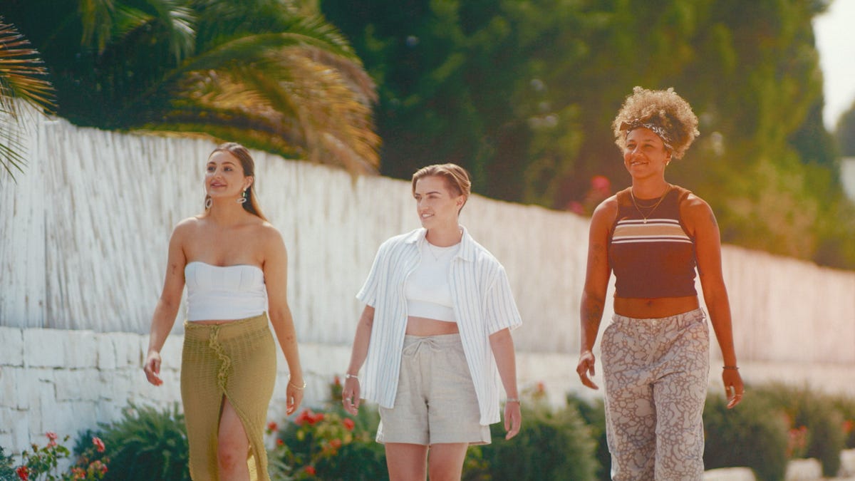 BBC's I Kissed a Girl introduces new cast to the Masseria